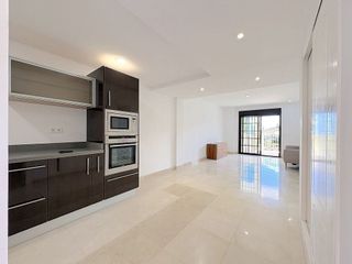 Piso en venta en Torrequebrada en Benalmádena