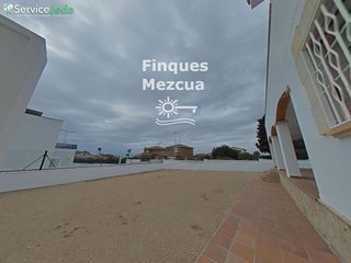 Chalet en venta en Berà Mar - El Francaset en Roda de Barà