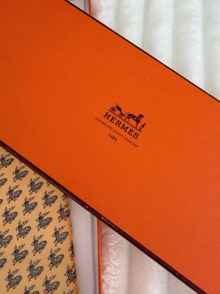 Corbata Hermes Seda Amarilla con Dibujos