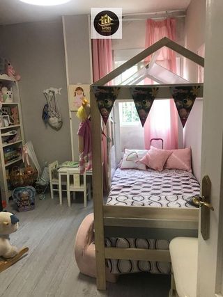 Chalet en venta en Linares