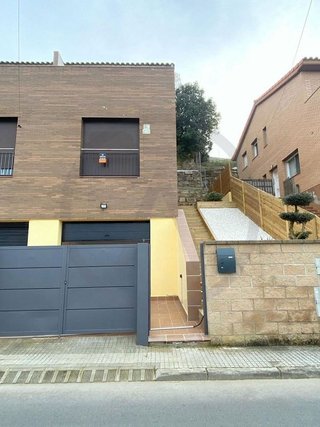 Chalet en venta en Roc Blanc en Terrassa