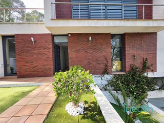 Chalet en venta en Mas Trader-Corral D’En Tort-Corral D’En Cona en Cubelles