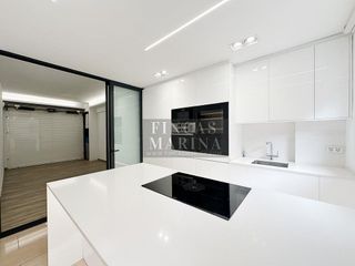 Casa adosada en venta en Passeig Maragall - Zona Estació en Gavà