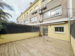 Casa adosada en venta en Passeig Maragall - Zona Estació en Gavà