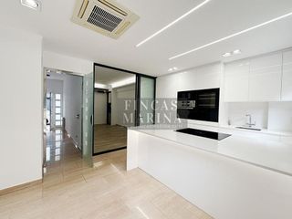 Casa adosada en venta en Passeig Maragall - Zona Estació en Gavà