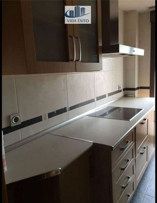 Piso en venta en Linares