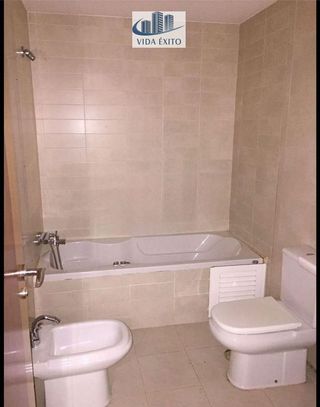 Piso en venta en Linares