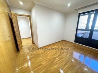 Piso en venta en Zona Sur en Burgos