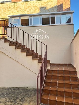 Piso en venta en Villares de la Reina