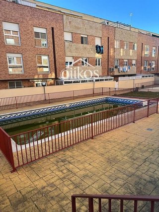 Piso en venta en Villares de la Reina