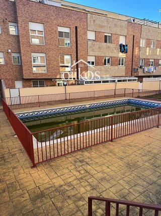 Piso en venta en Villares de la Reina