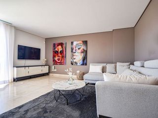 Piso en venta en Los Naranjos - Las Brisas en Marbella