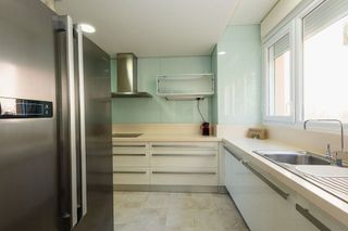 Piso en venta en Los Naranjos - Las Brisas en Marbella
