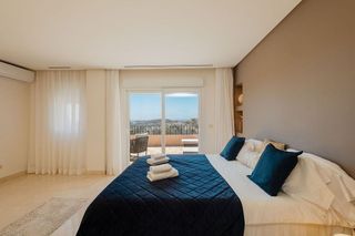 Piso en venta en Los Naranjos - Las Brisas en Marbella