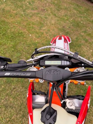 KTM EXC-F 250 Six Days 2023 17h