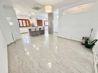 Casa adosada en venta en Salobreña
