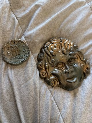Maschera Medusa e ciondolo fatto a mano