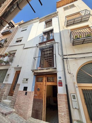 Casa adosada en venta en Segorbe