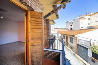 Chalet en venta en Zubia (La)