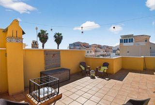 Casa adosada en venta en La Siesta - El Salado - Torreta en Torrevieja