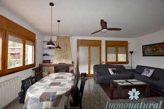 Chalet en venta en Torrelles de Llobregat