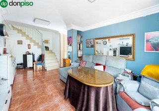 Casa adosada en venta en Crta. De la Sierra en Granada
