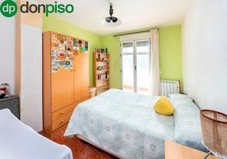 Casa adosada en venta en Crta. De la Sierra en Granada