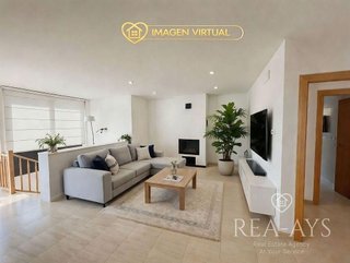 Chalet en venta en Vallirana