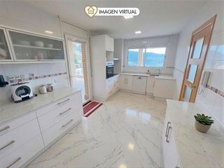 Chalet en venta en Vallirana