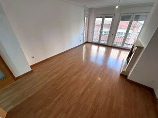 Piso en venta en Piscinas en Villarreal