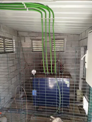 Sala de transformador eléctrico completa 160 KVA