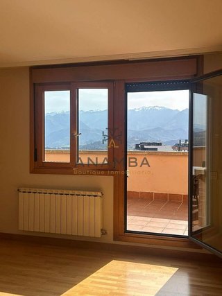 Ático en venta en Montecerrao en Oviedo