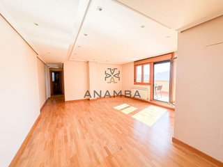 Ático en venta en Montecerrao en Oviedo