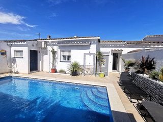 Casa adosada en venta en Empuriabrava en Castelló d´Empúries