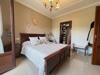 Chalet en venta en Lucena