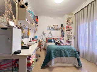 Chalet en venta en Lucena