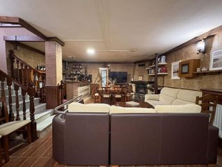 Chalet en venta en Lucena