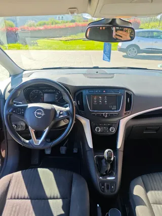 Opel Zafira Tourer 2017
