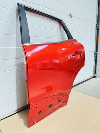 Puerta trasera izquierda Renault Kadjar 2015-2018 821139399R
