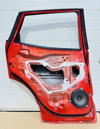 Puerta trasera izquierda Renault Kadjar 2015-2018 821139399R