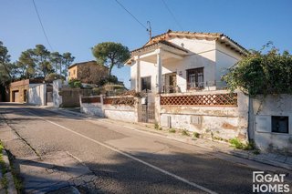 Casa en venta en La Floresta - Les Planes en Sant Cugat del Vallès