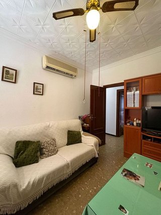 Chalet en venta en Carmona