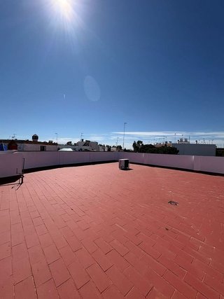 Chalet en venta en Carmona