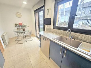 Casa en venta en Estadi-Horta Vermella-Santa Anna en Vic