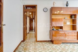 Piso en venta en Sant Ildefons en Cornellà de Llobregat