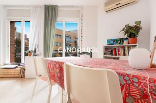 Piso en venta en Centre en Rubí