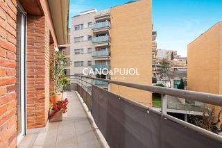 Piso en venta en Centre en Rubí