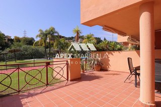 Piso en venta en Cabo Pino - Reserva de Marbella en Marbella