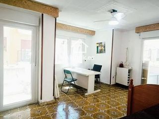 Piso en venta en Centro en Alicante