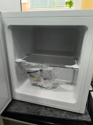 Mini congelador Nordfrost , medidas 45x45x50